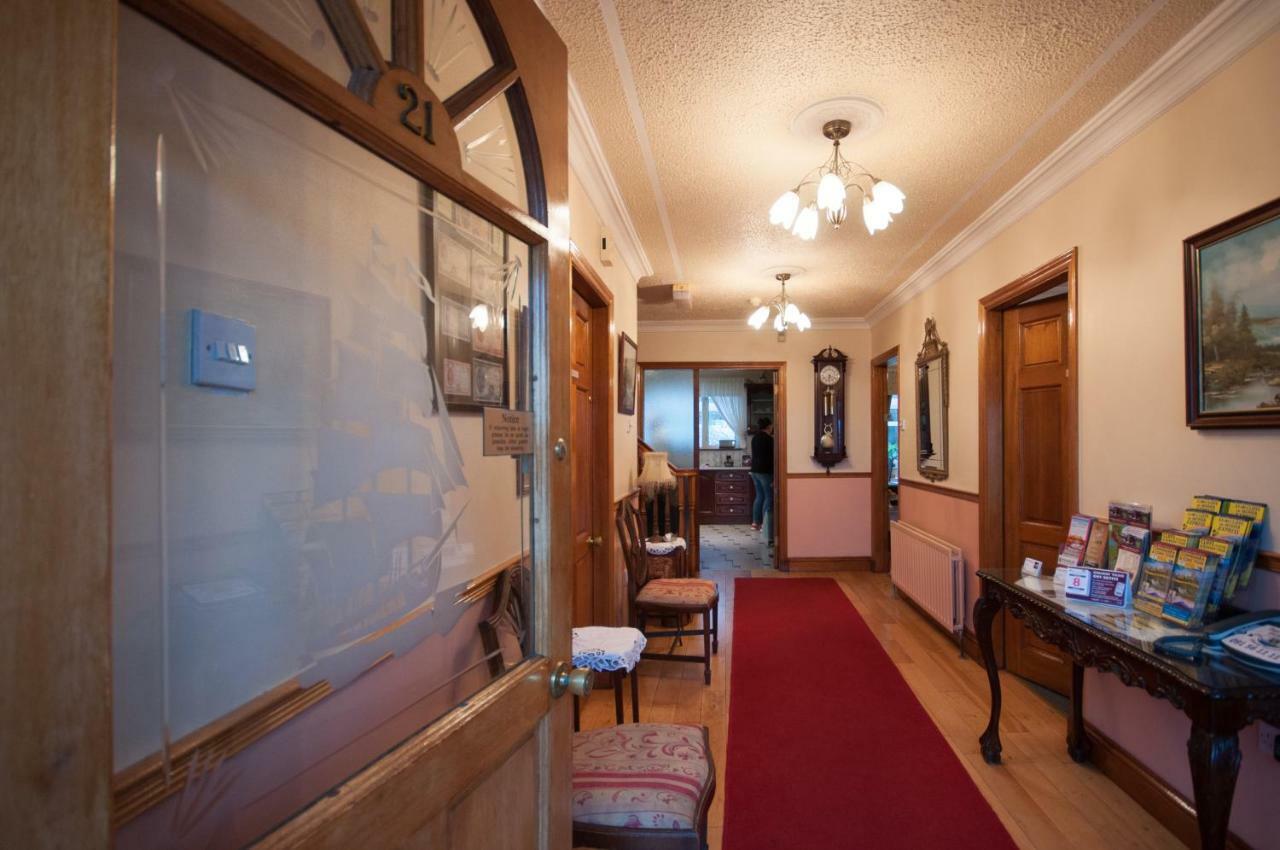 Asgard Guest House กัลเวย์ ภายนอก รูปภาพ